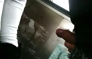 XXX તેના બદલે ચાર્જ છોકરી માગે છે સેક્સ