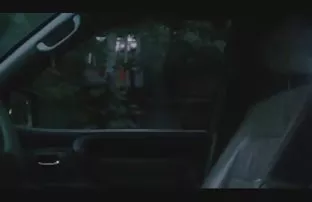 XXX એલઇડી અન્ય બે યુવાન bitches બંધ સ્ટ્રીટ માટે એક સમૂહ
