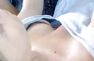 XXX જોયા પોર્ન અને fucked રમકડાં સાથે જ્યારે માટે રાહ જોઈ રહ્યું ગાંડ પતિ