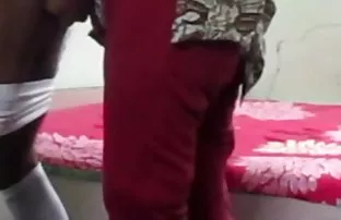 XXX સોનેરી નહીં ગુદા અને crampy