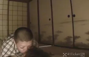 XXX તે ઊંઘે છે, અને હું માંગો છો વધુ