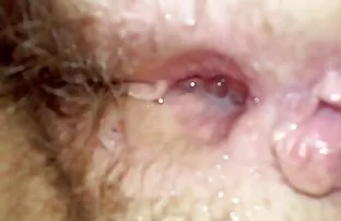 XXX વ્યક્તિ મૂર્ખ fucked ઊંઘી અચાનક સોનેરી વાળ વાળી