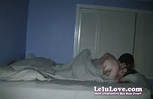 XXX બે beauties પ્રેમથી ચાટવું દરેક અન્ય