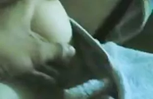XXX Kira ચૂકી ટ્રેન અને fucked ધ વૂડ્સ માં